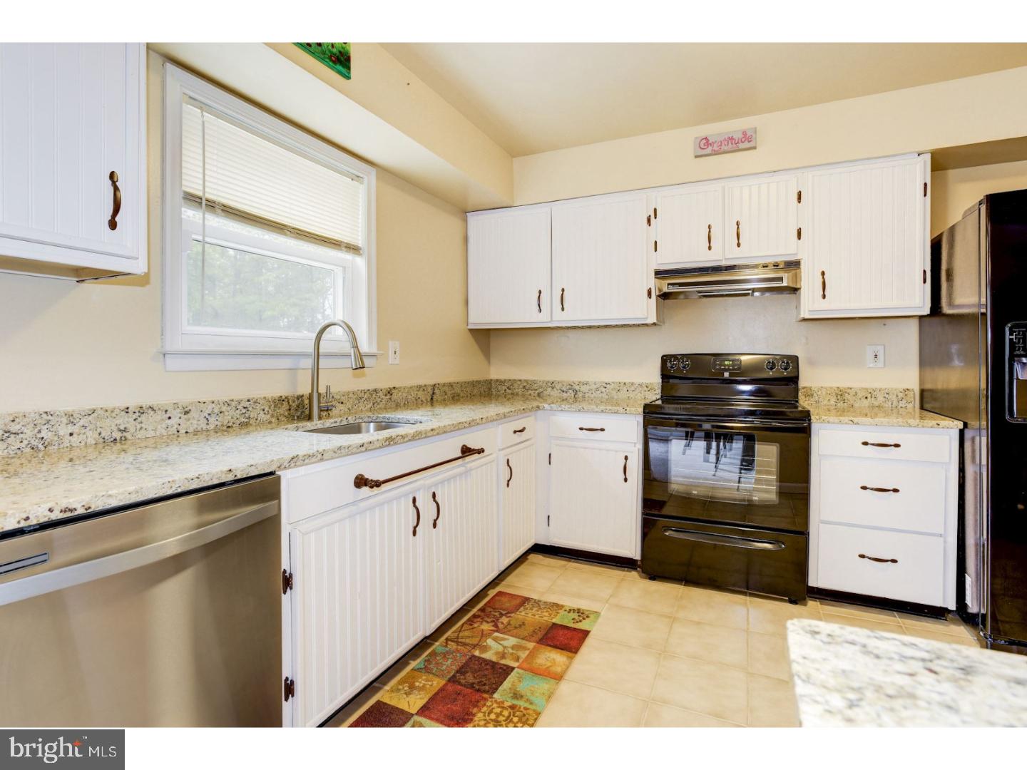 2331 State Street Atco, NJ 08004 - Photo 6 of 25 Kitchen
