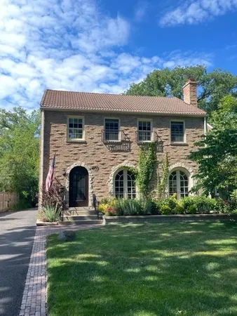 $6,750 | 403 Jackson Avenue, Glencoe, IL 60022