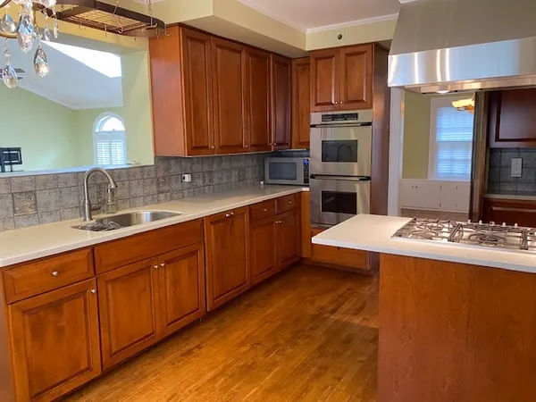 $6,750 | 403 Jackson Avenue, Glencoe, IL 60022