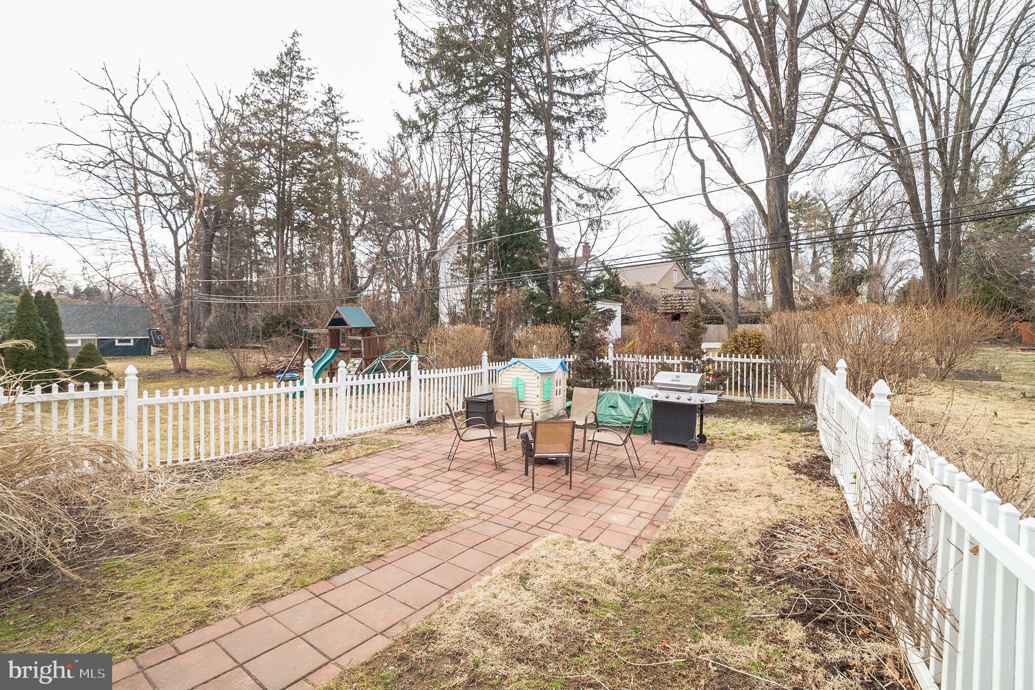 5 Green Valley Road Wallingford, PA 19086 - Photo 18 of 24 Backyard with Patio