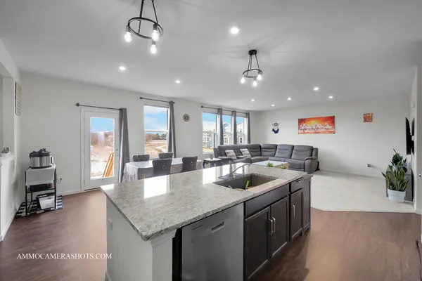 $644,500 | 1398 Kessler Drive, Mundelein, IL 60060