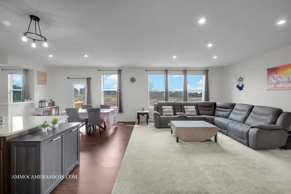 $644,500 | 1398 Kessler Drive, Mundelein, IL 60060
