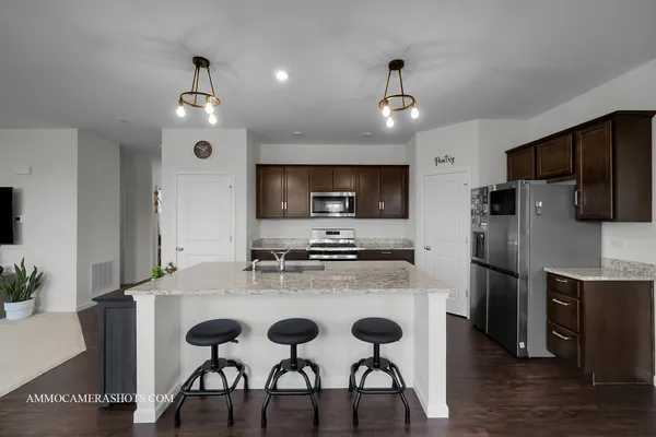 $644,500 | 1398 Kessler Drive, Mundelein, IL 60060