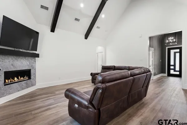 $700,000 | 10725 Red Bud Place, Whitehouse, TX 75791