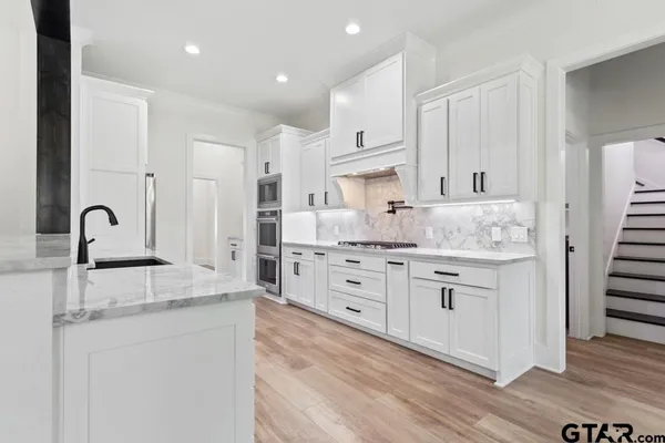 $700,000 | 10725 Red Bud Place, Whitehouse, TX 75791