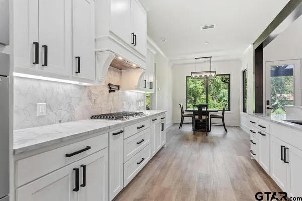 $700,000 | 10725 Red Bud Place, Whitehouse, TX 75791