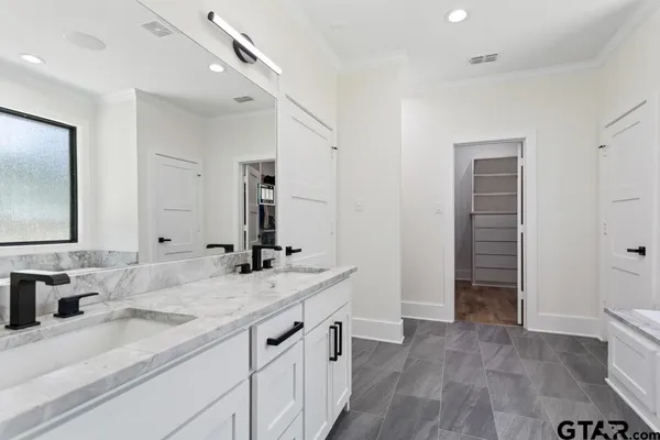 $700,000 | 10725 Red Bud Place, Whitehouse, TX 75791