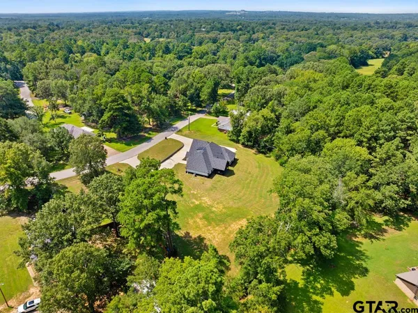 $700,000 | 10725 Red Bud Place, Whitehouse, TX 75791