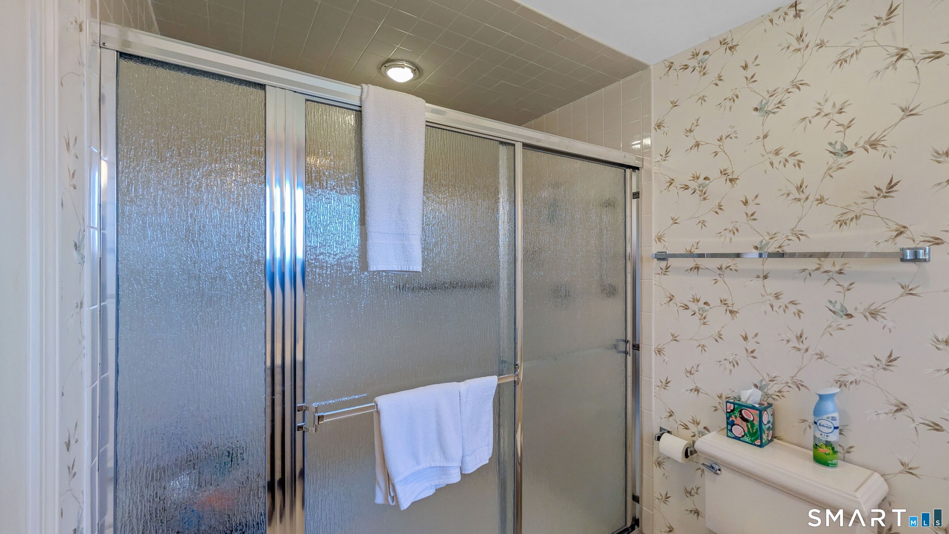 174 SW Road Waterbury, CT 06708 - Photo 16 of 29