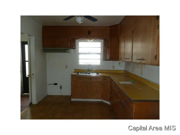 1744 East Moore Street Decatur, IL 62521 - Photo 6 of 7