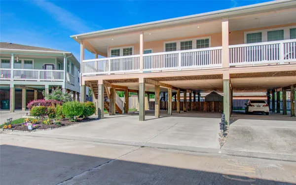$329,900 | 1705 Bayway Drive, Seabrook, TX 77586