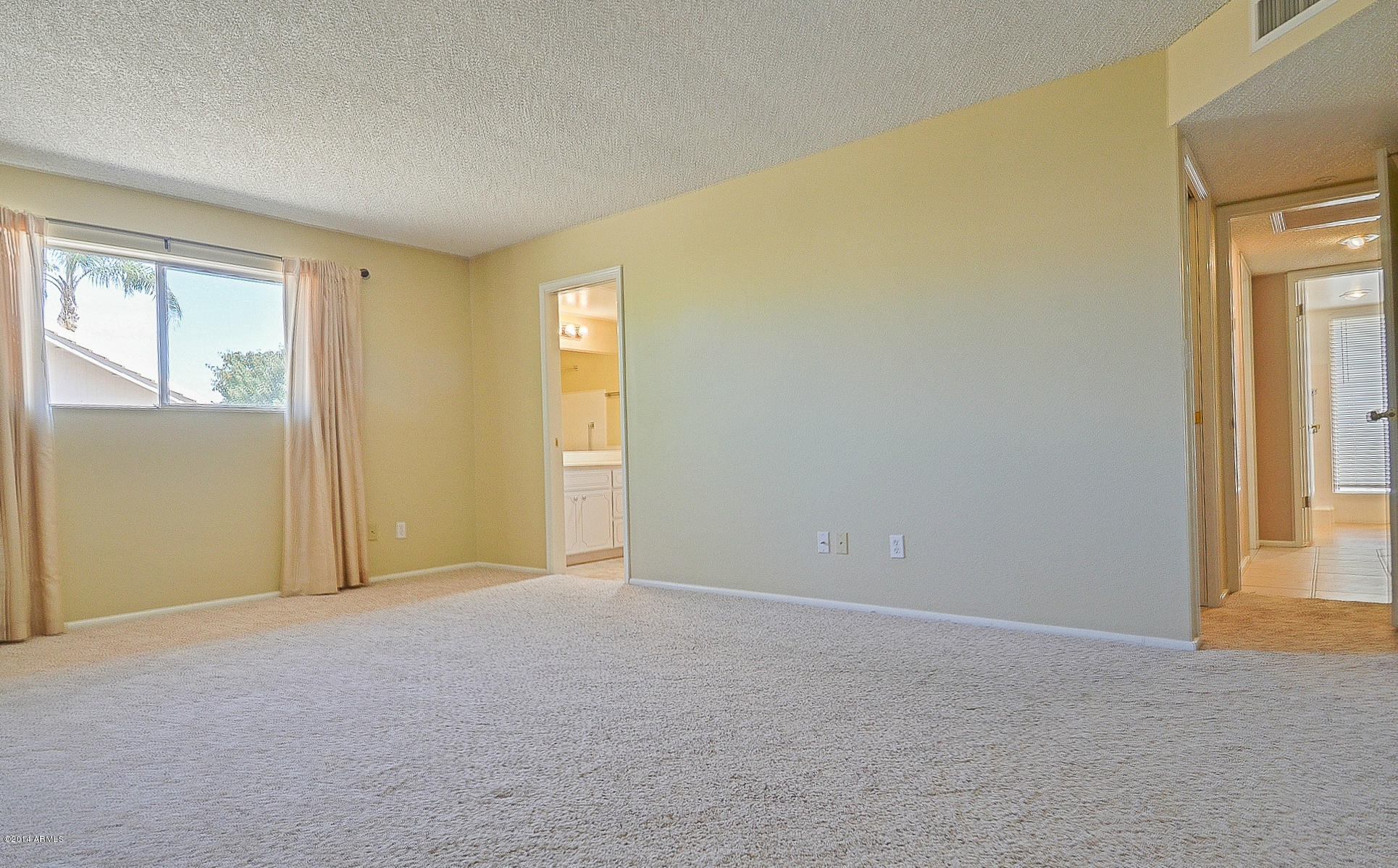 2225 East Lawrence Road Phoenix, AZ 85016 - Photo 17 of 31 Master Bedroom