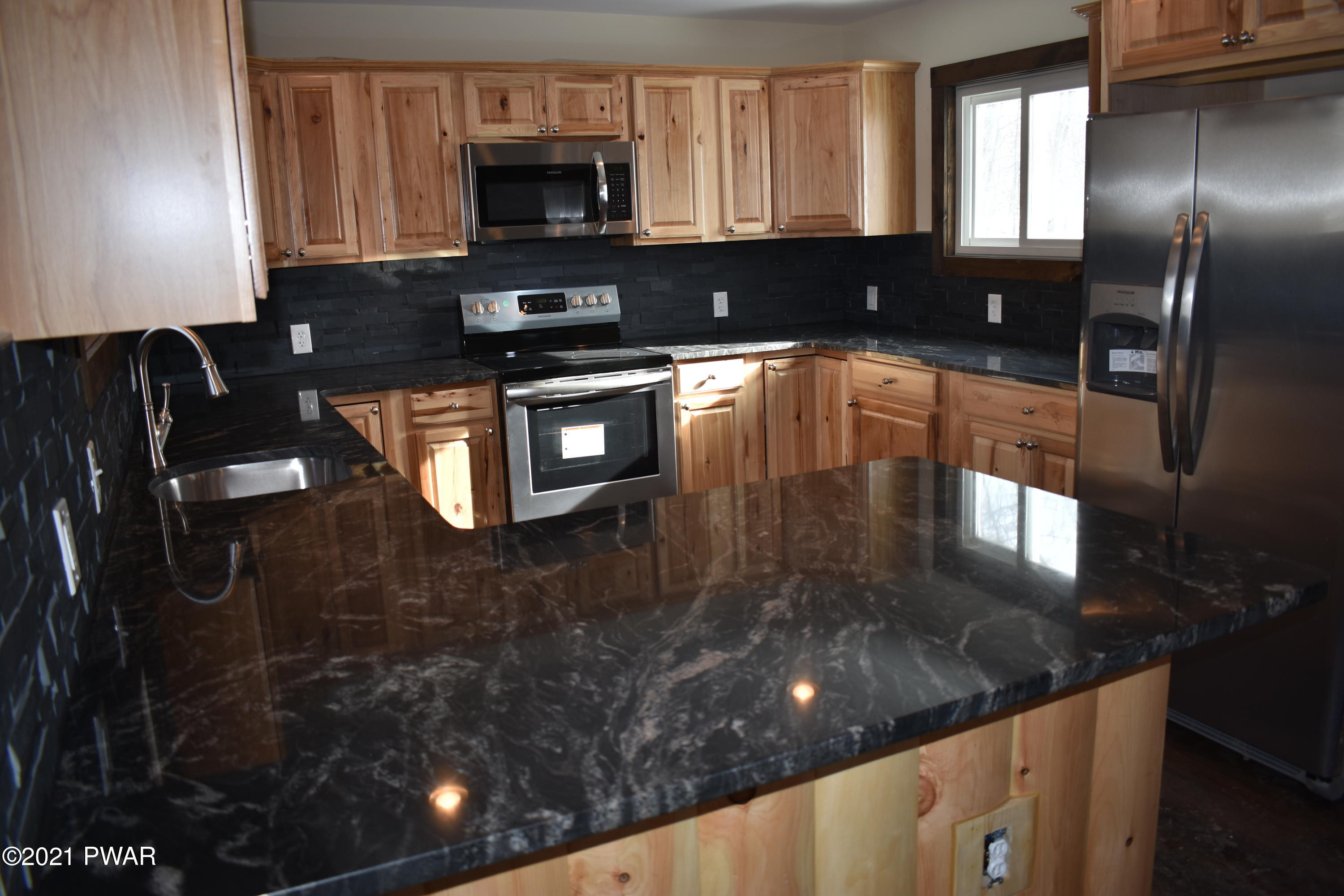 102 Ridge Road Hawley, PA 18428 - Photo 6 of 44