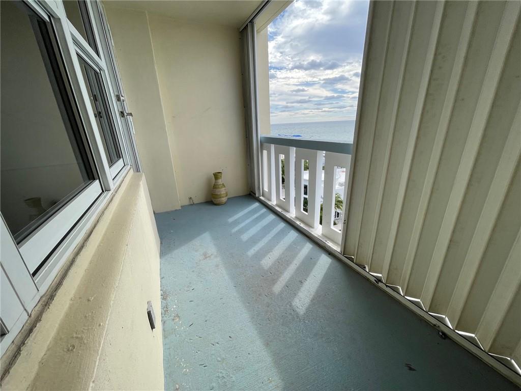 305 North Pompano Beach Boulevard, Unit 1006 Pompano Beach, FL 33062 - Photo 16 of 42 a view of an entryway