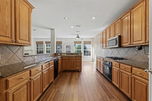 $600,000 | 2109 Glen Manor Road, Corinth, TX 76208