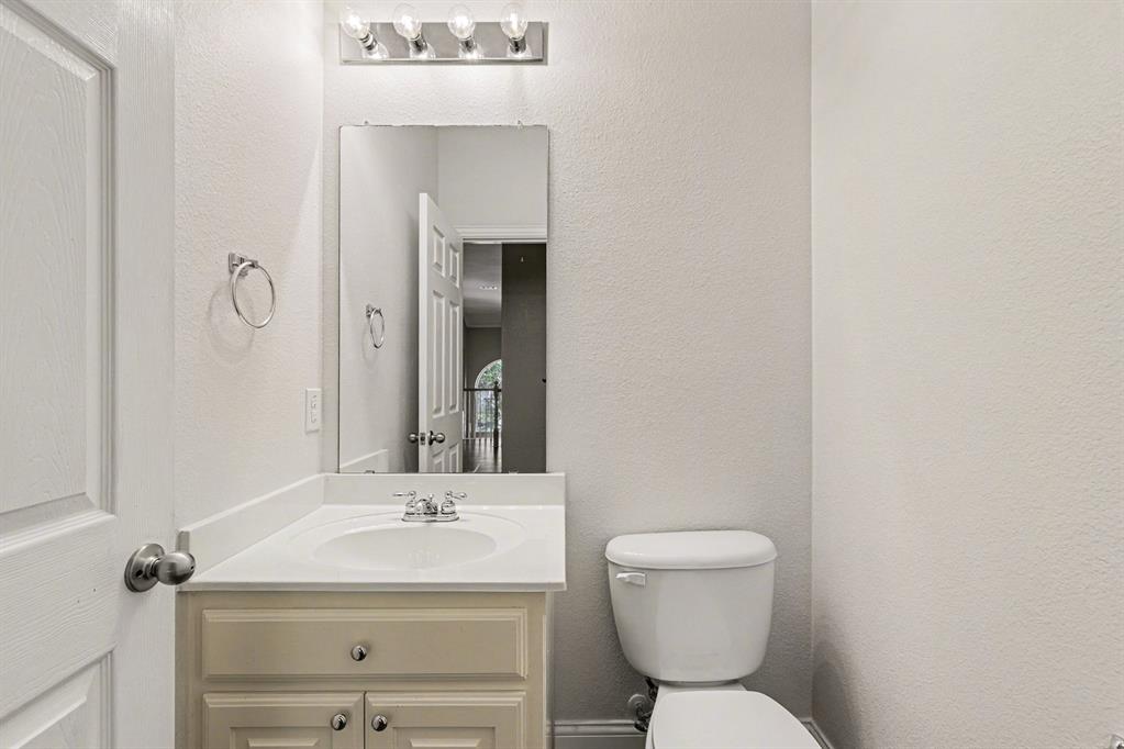 2109 Glen Manor Road Corinth, TX 76208 - Photo 8 of 23