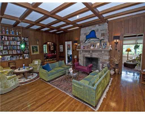 Living Room. SPACIOUS RICHLY APPOINTED LIVING ROOM