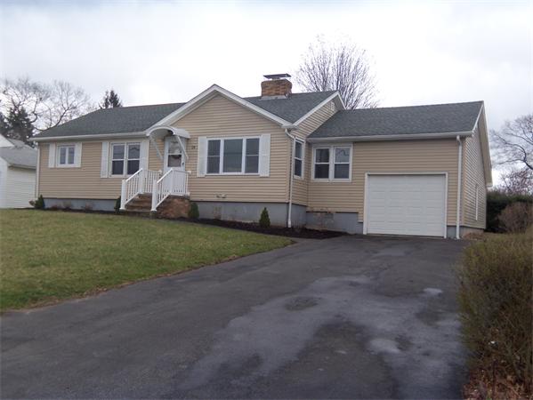 18 Ray Street Webster, MA 01570 - Photo 1 of 16 Gallery Image 1