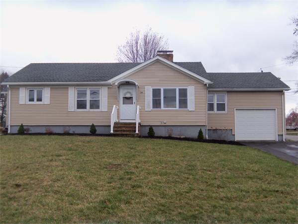 18 Ray Street Webster, MA 01570 - Photo 2 of 16 Gallery Image 2