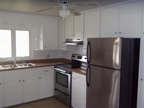 18 Ray Street Webster, MA 01570 - Photo 3 of 16 Gallery Image 3