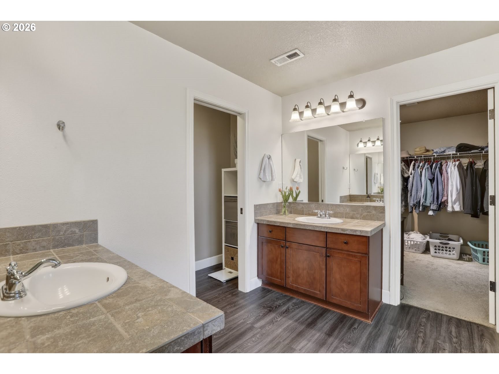 52092 Southeast 9th Street Scappoose, OR 97056 - Photo 16 of 33 Bathroom