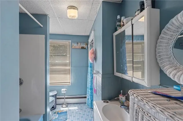 $1,600 | 528 Lonsdale Avenue, Pawtucket, RI 02860