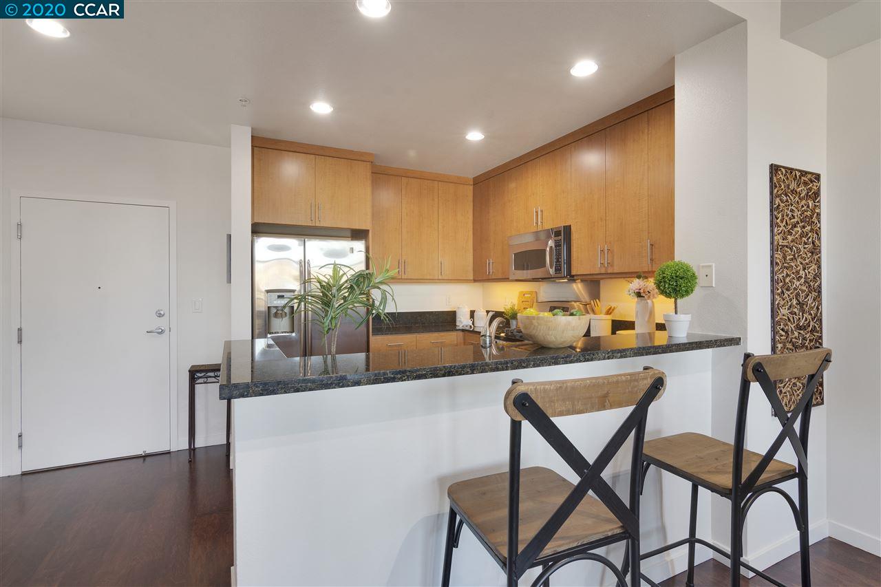 288 3rd Street, Unit 411 Oakland, CA 94607 - Photo 22 of 29