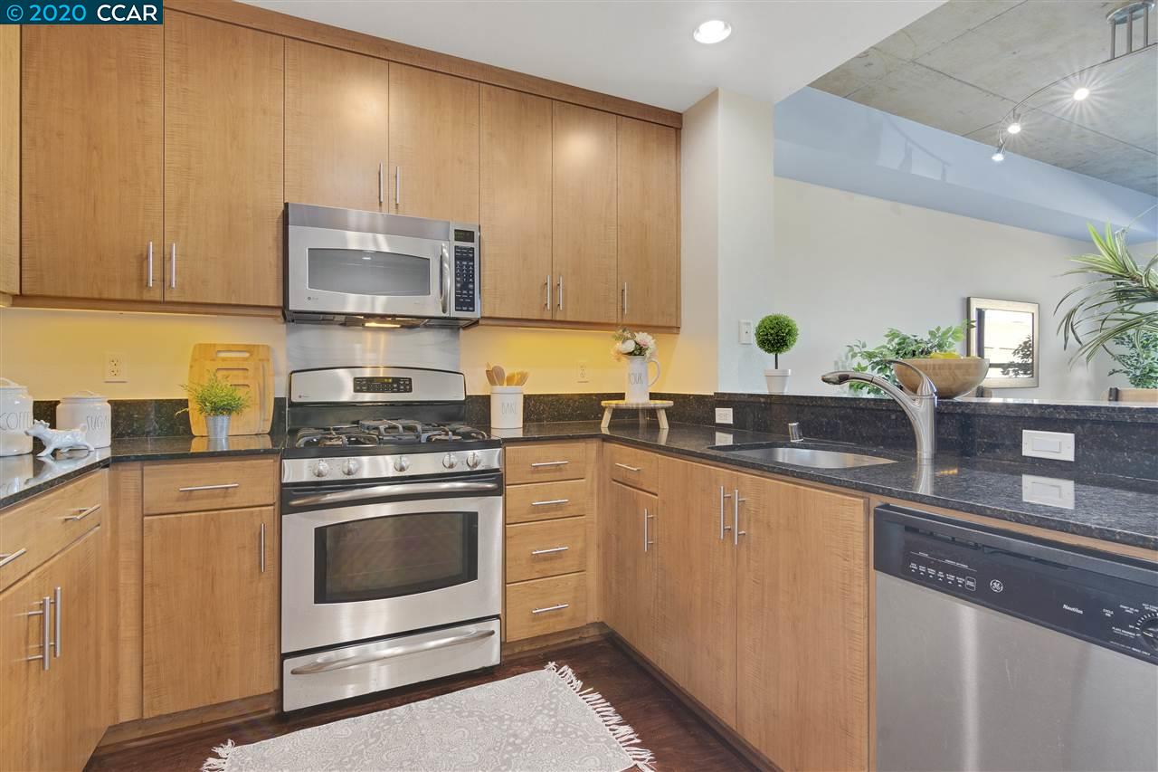 288 3rd Street, Unit 411 Oakland, CA 94607 - Photo 4 of 29