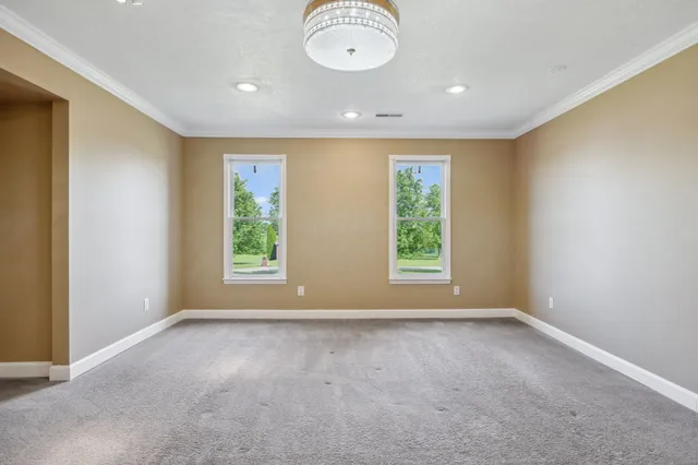 $885,000 | 122 Windcrest Drive, Hohenwald, TN 38462