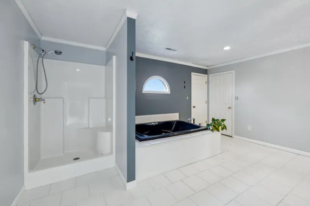 $885,000 | 122 Windcrest Drive, Hohenwald, TN 38462