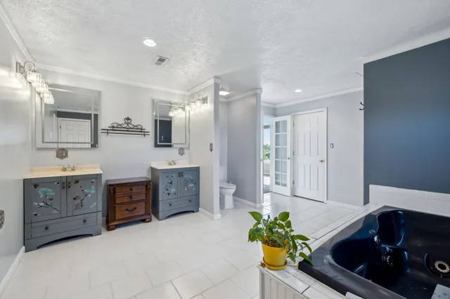 $885,000 | 122 Windcrest Drive, Hohenwald, TN 38462