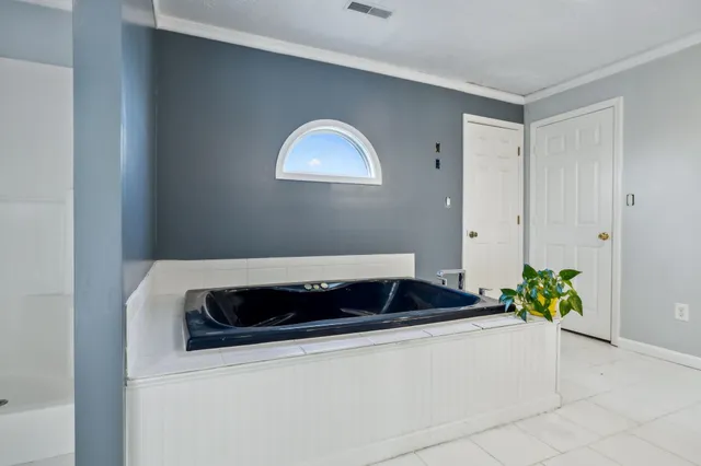 $885,000 | 122 Windcrest Drive, Hohenwald, TN 38462