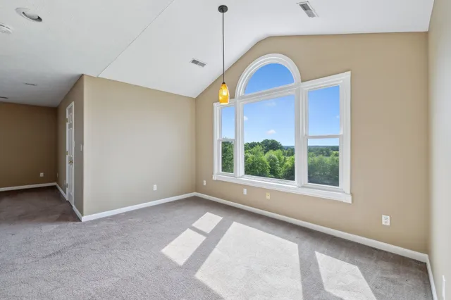 $885,000 | 122 Windcrest Drive, Hohenwald, TN 38462