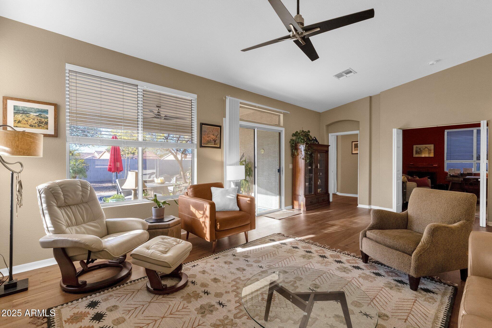 4327 East Walnut Road Gilbert, AZ 85298 - Photo 8 of 27 15-web-or-mls-4327-e-walnut-rd