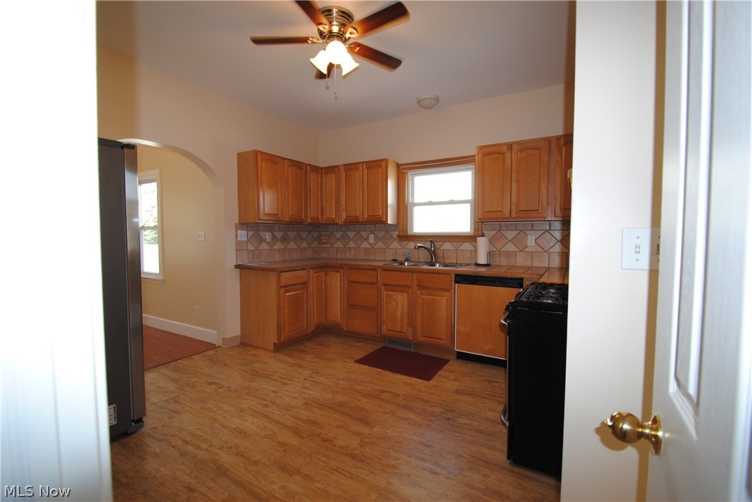 6907 Chestnut Road Independence, OH 44131 - Photo 8 of 25