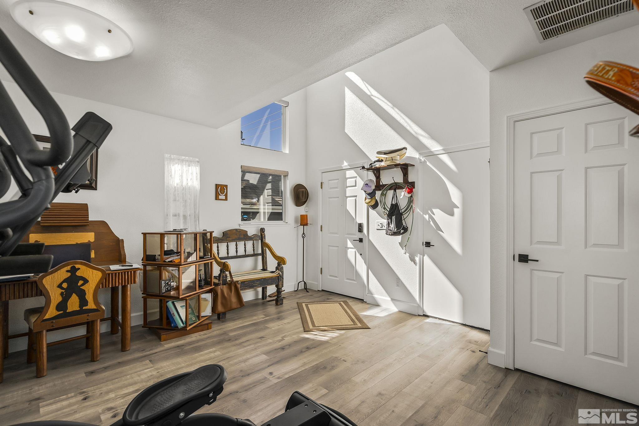 3010 Hacienda Way Reno, NV 89503 - Photo 4 of 37 Photo 4