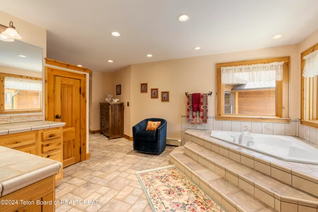 $7,315,000 | 14 Table Top Drive, Dubois, WY 82513