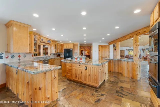 $7,315,000 | 14 Table Top Drive, Dubois, WY 82513