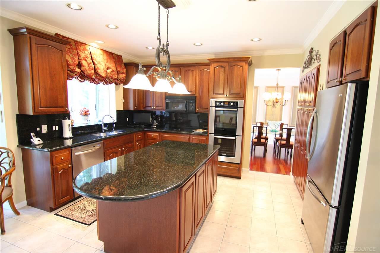 3178 Hedgewood Lane Rochester Hills, MI 48309 - Photo 7 of 40