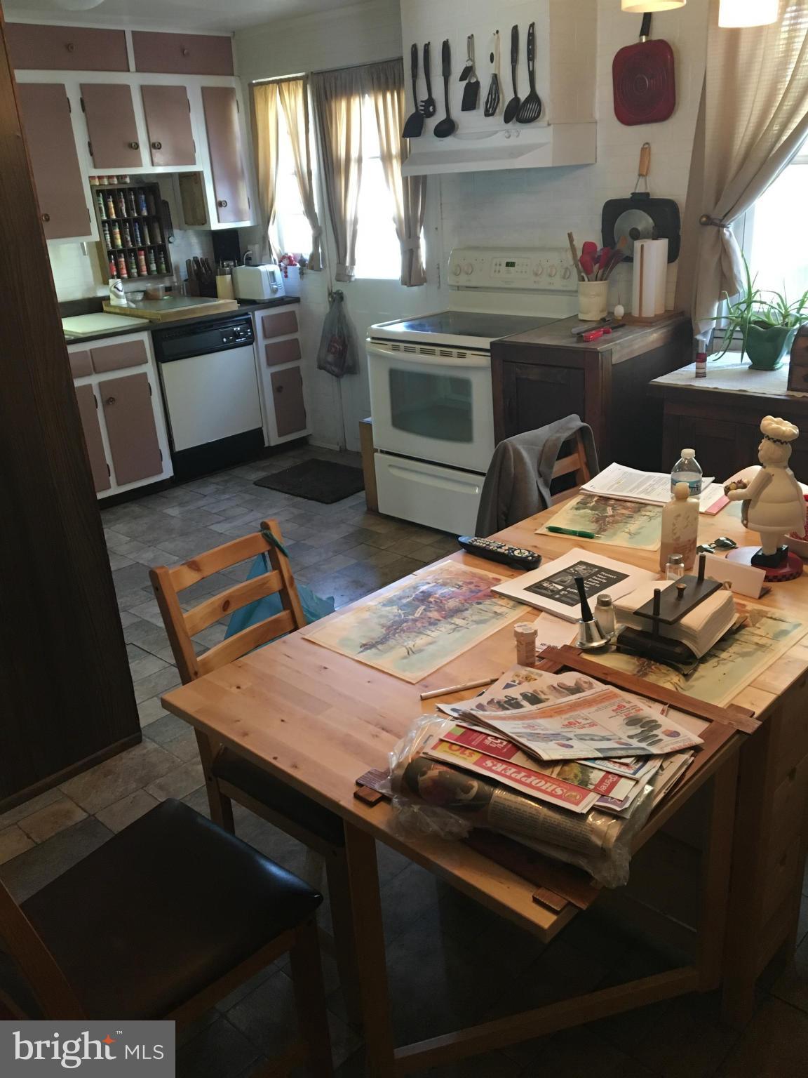 7378 Edsworth Road Baltimore, MD 21222 - Photo 6 of 25 Dining Room