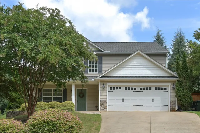 $335,000 | 509 Oak Circle, Easley, SC 29640
