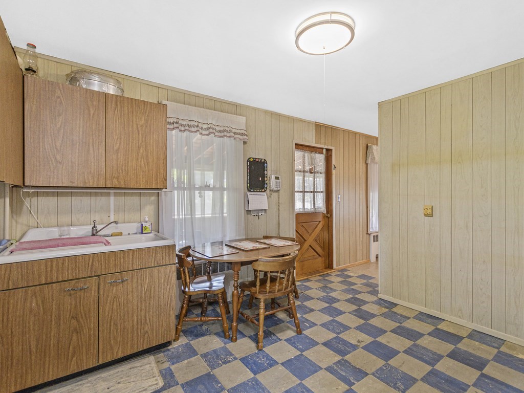 26 Friend Street Waltham, MA 02453 - Photo 11 of 38
