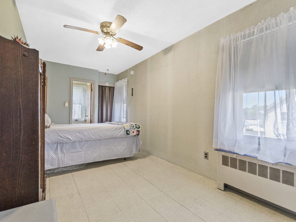 26 Friend Street Waltham, MA 02453 - Photo 14 of 38