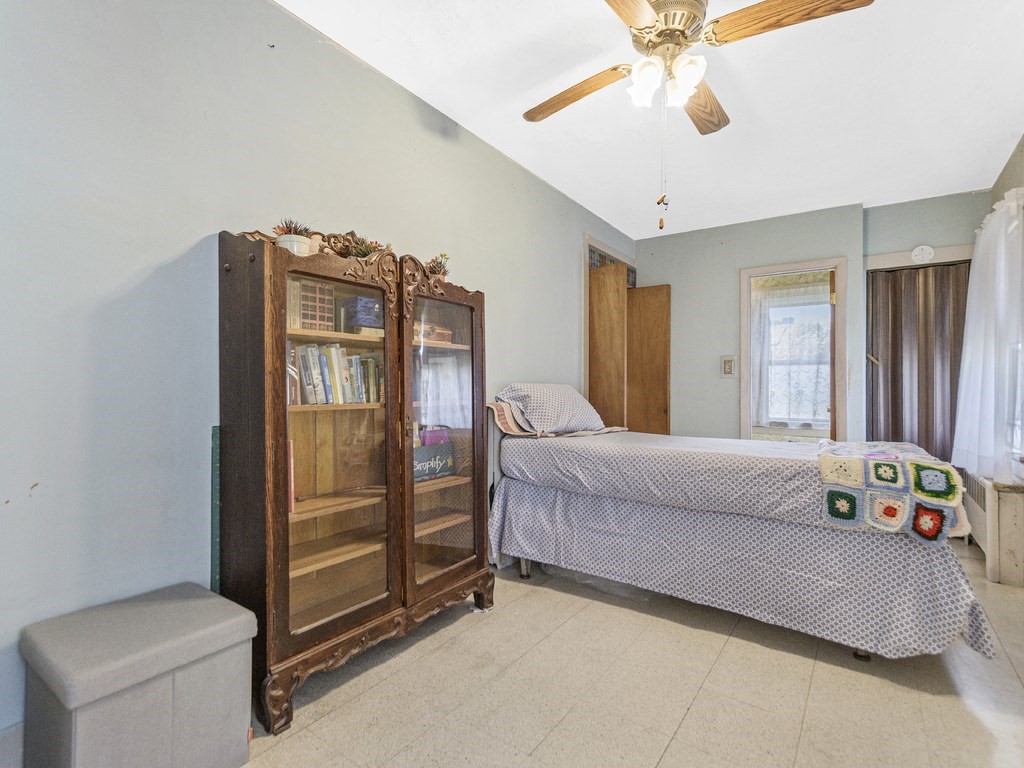 26 Friend Street Waltham, MA 02453 - Photo 15 of 38