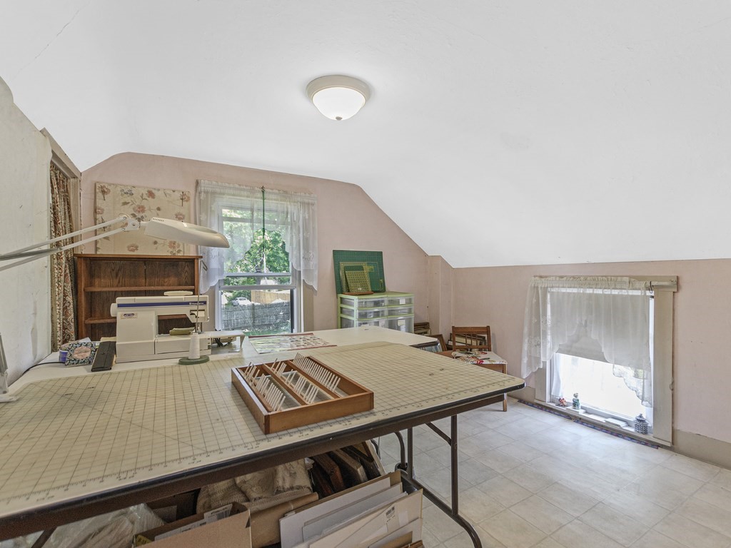 26 Friend Street Waltham, MA 02453 - Photo 20 of 38