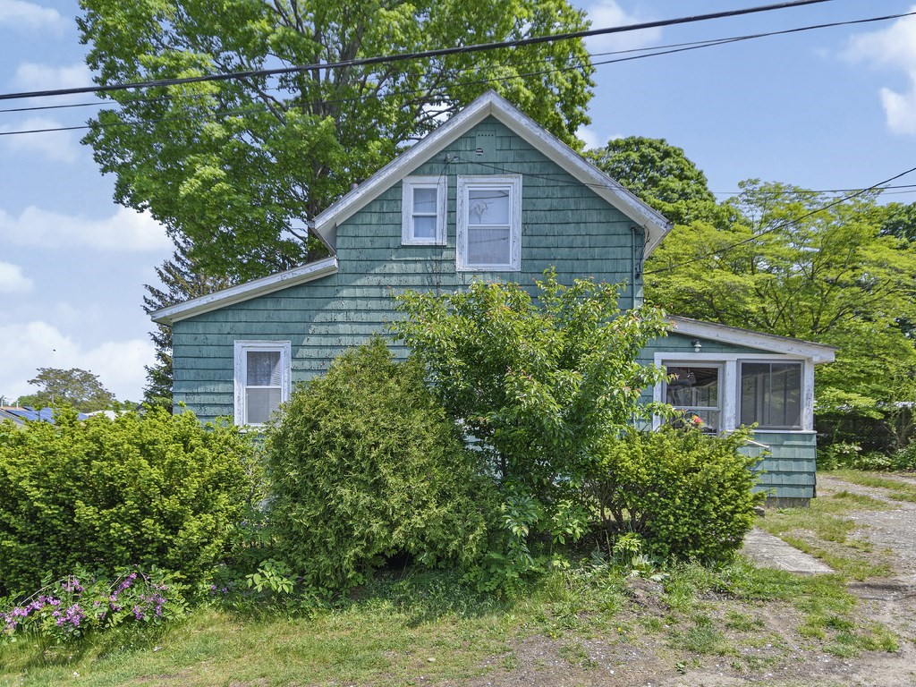 26 Friend Street Waltham, MA 02453 - Photo 2 of 38