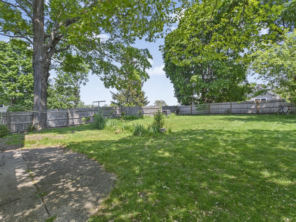 26 Friend Street Waltham, MA 02453 - Photo 32 of 38