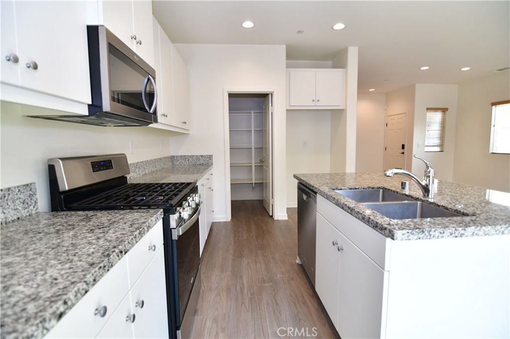 27371 Red Rock Road Moreno Valley, CA 92555 - Photo 4 of 21 Gallery Image 4
