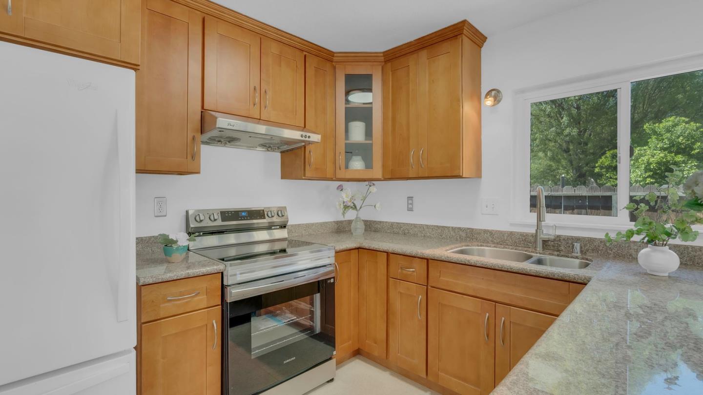 2582 Tosca Way San Jose, CA 95121 - Photo 12 of 25