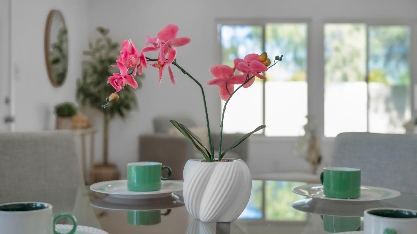 2582 Tosca Way San Jose, CA 95121 - Photo 15 of 25